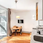 Viva Old Street Homes Daire